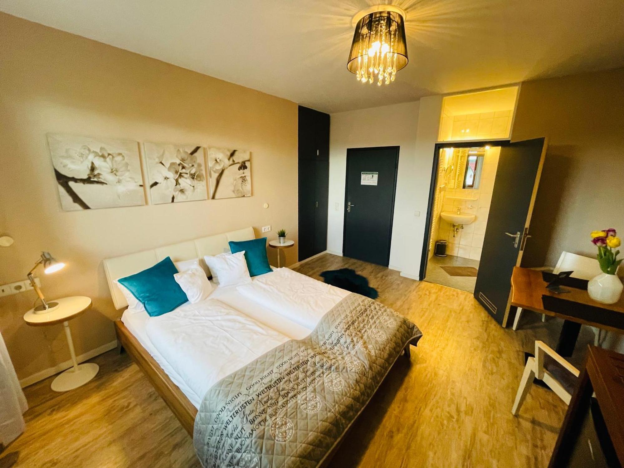 Niederrotweil Zum Rayers Cafe-Restaurant & Boutique-Hotel חדר תמונה